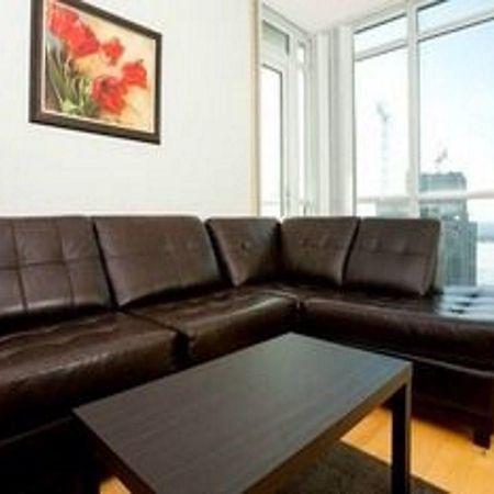 E.S.I Furnished Suites At The Acc Toronto Exterior photo